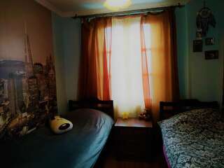Гостевой дом Гостевой Дом Сухум Двухместный номер с 2 отдельными кроватями-1